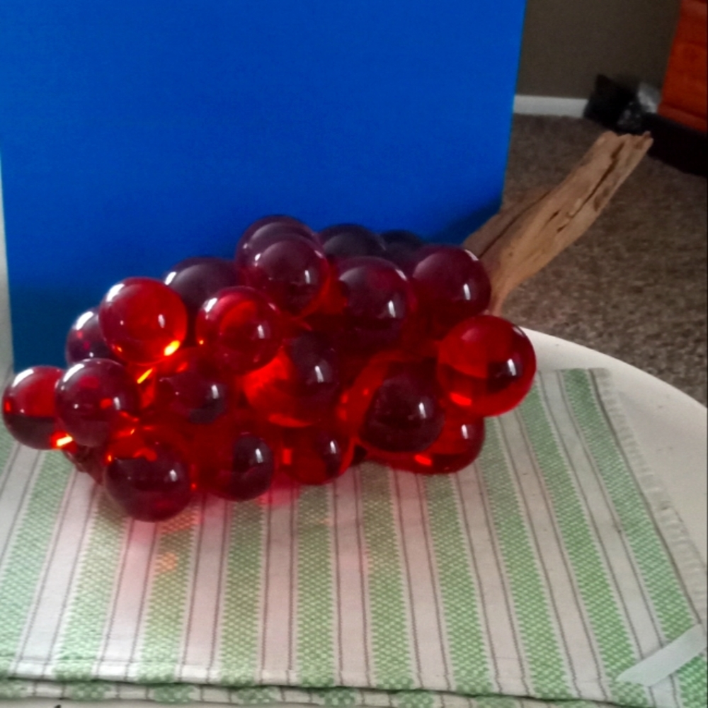 Vintage large Mid Century Glass Lucite  Grape Cluster